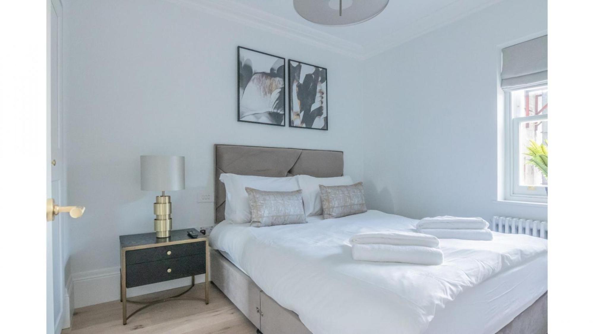 Royal Kensington - 1 bed Apartment London Bagian luar foto