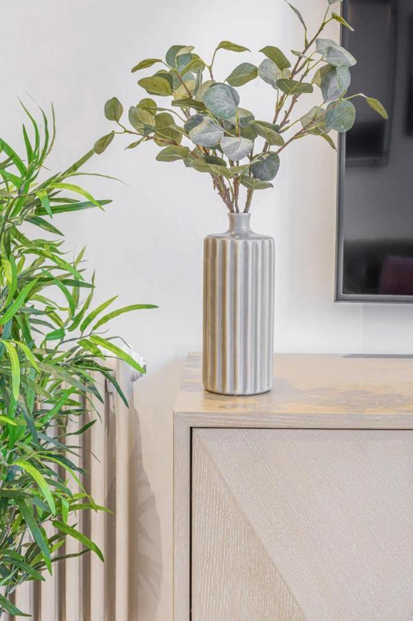 Royal Kensington - 1 bed Apartment London Bagian luar foto